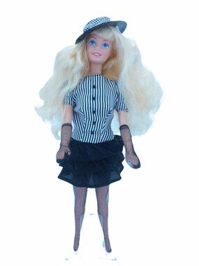 Barbie Twist N Turn (TNT) Waist Marked 1966 Mattel made in Malaysia